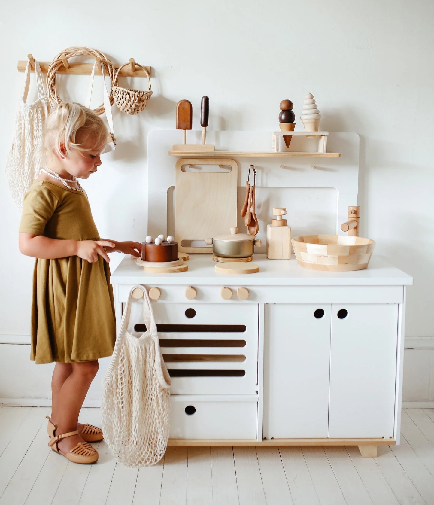Midmini Die Ultimative Montessori Spielküche - Eleganz für junge Gourmets 🌟