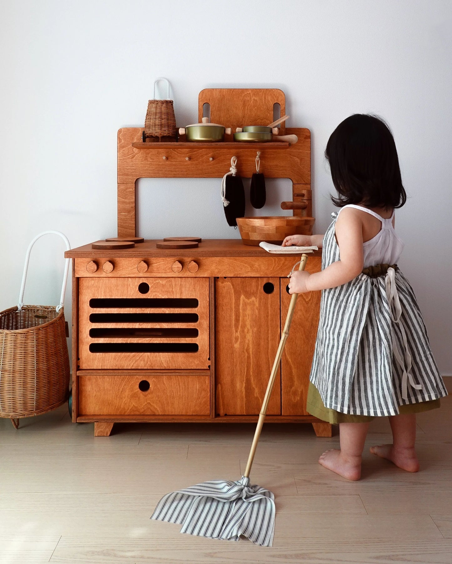 Midmini Die Ultimative Montessori Spielküche - Eleganz für junge Gourmets 🌟