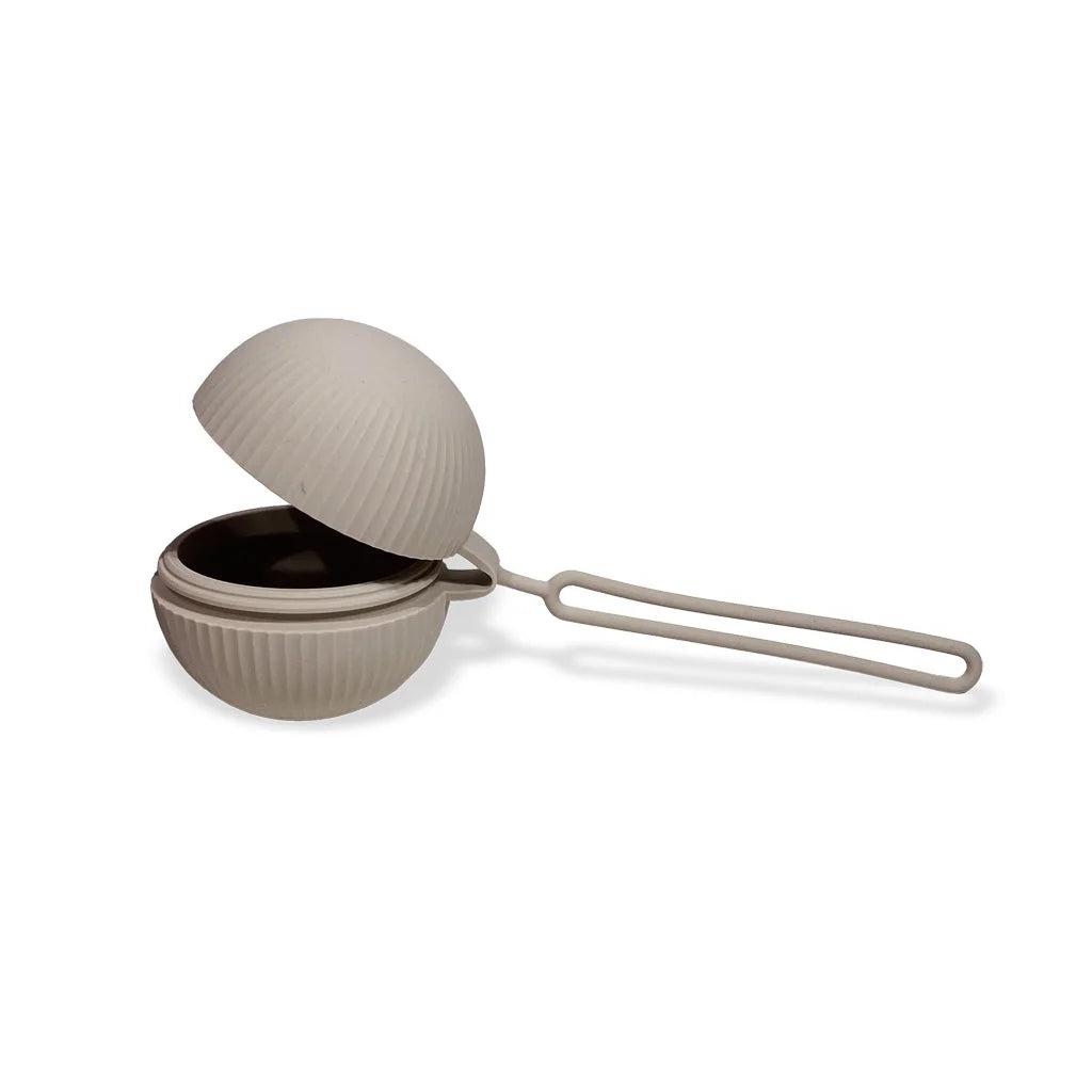 nuuroo nuuroo Silikon-Pacifier-Box "Camille" - Sauber und praktisch!