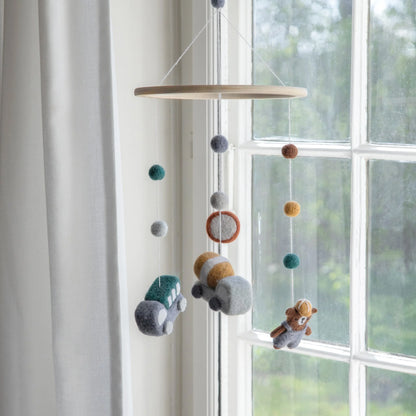 Sebra Sebra Filz-Babymobile, Busy Builders - Sebra Sleep - Blau