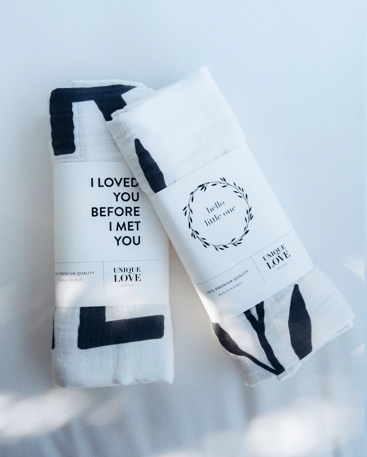 UNIQUE LOVE Weiches Musselin-Tuch "Hello little one" - Swaddle- und Empfangsdecke