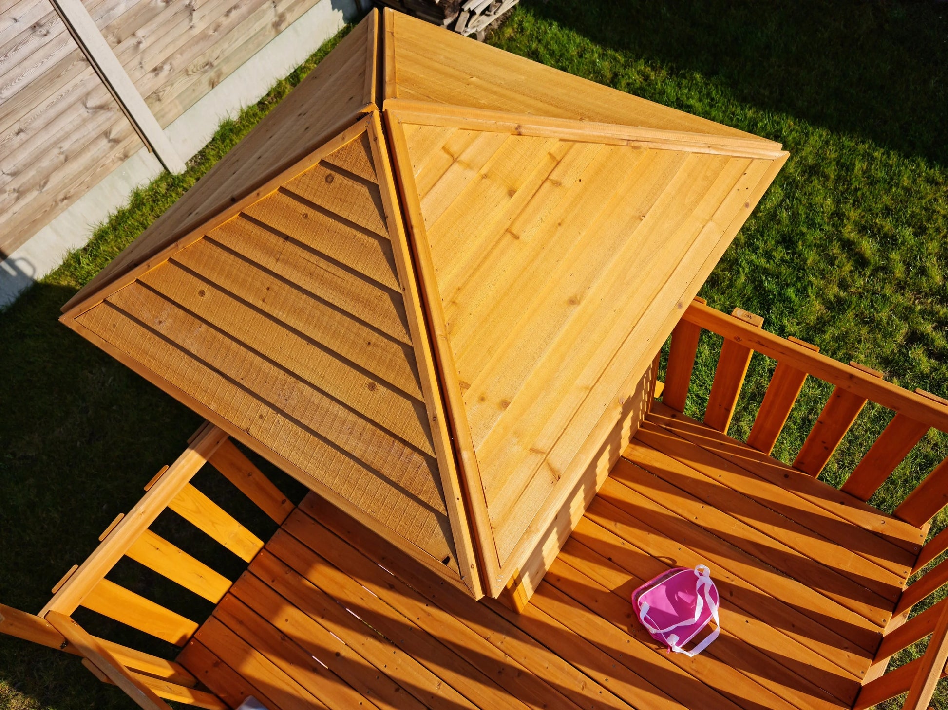 Stellara Spielturm (Large) – Unbegrenzter Outdoor-Spielspaß - Outdoor Playset